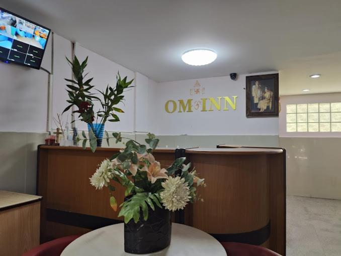 Om Inn Бангкок Екстер'єр фото