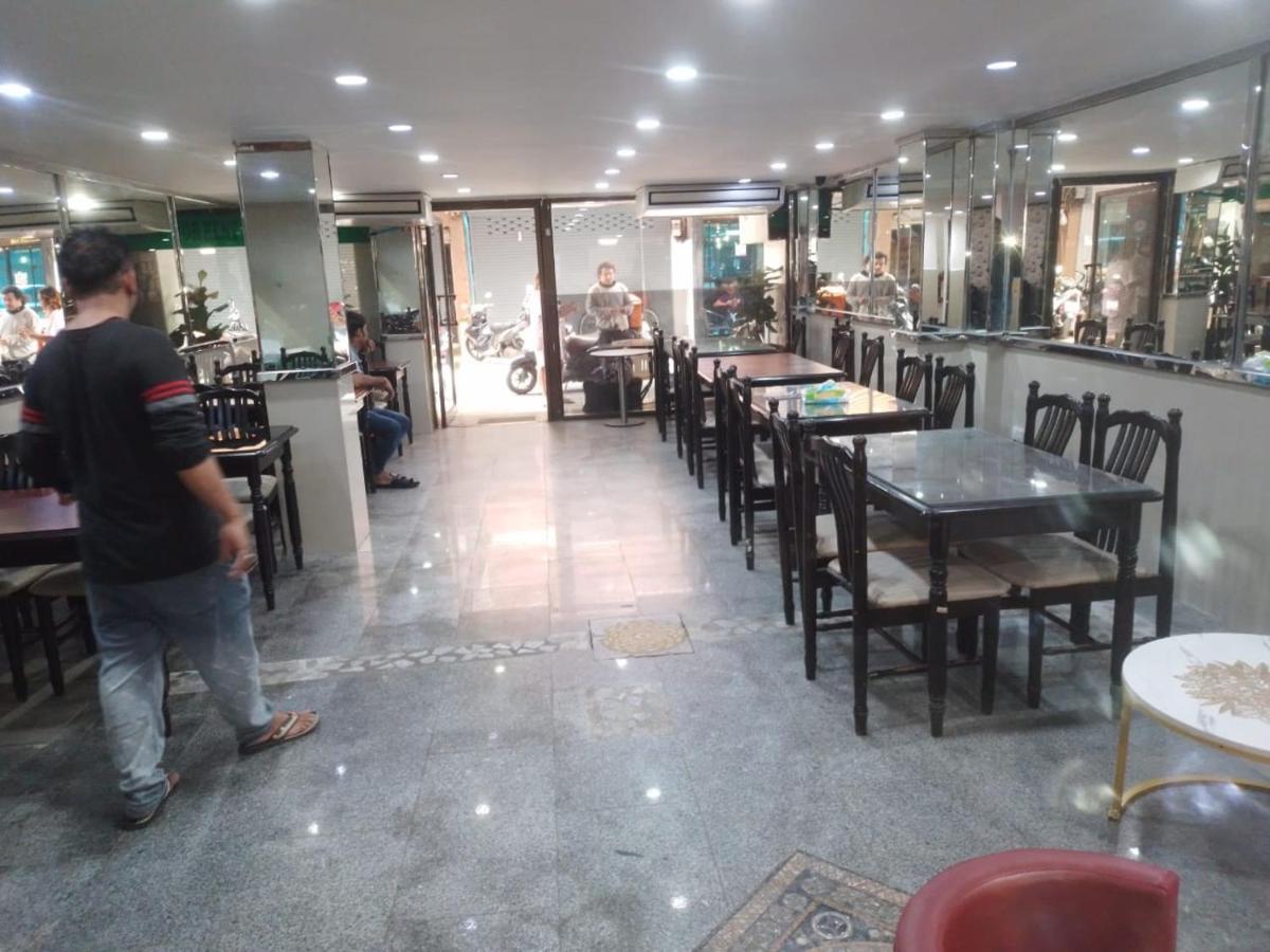 Om Inn Бангкок Екстер'єр фото